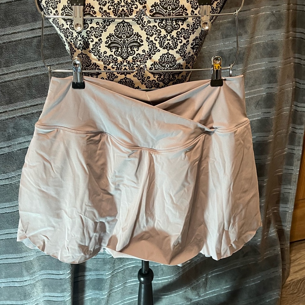 Halara skort